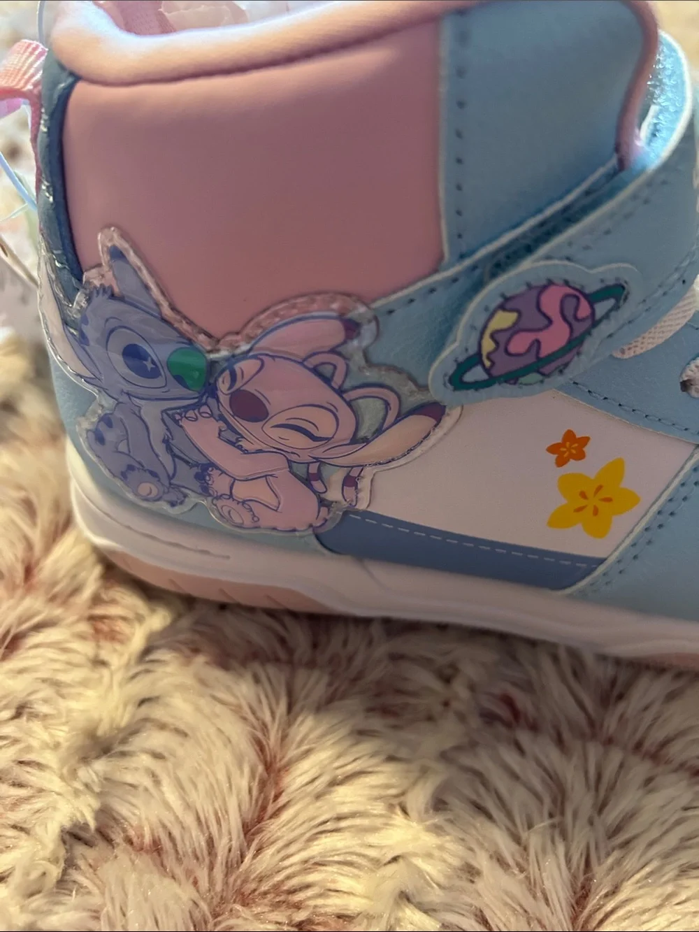 Lilo & Stitch Girls High-Top Sneakers in Light Blue and Pink size 12 new